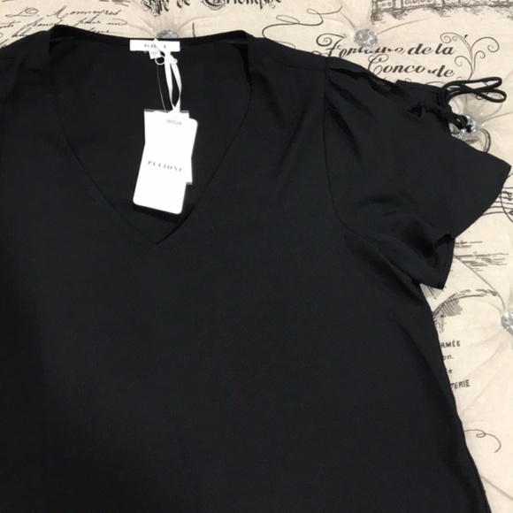 Pleione V-Neck Tie Sleeve Tee - Picture 4 of 8